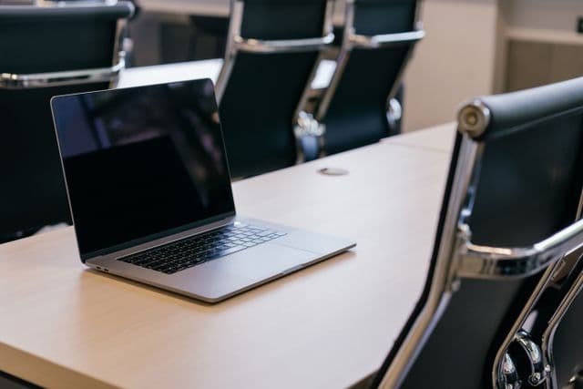 Notebook disponível para locação educacional
